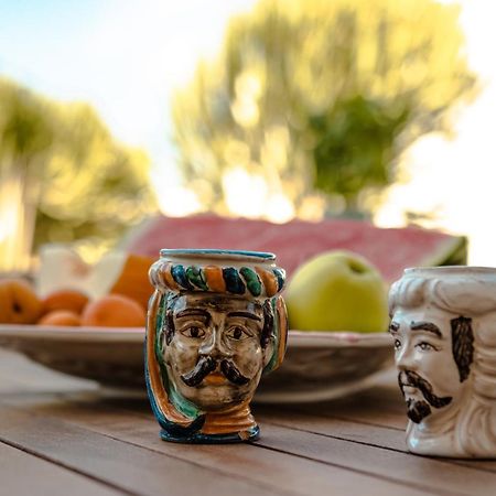 Bed and Breakfast Casa Vespucci Изола-делле-Феммине Экстерьер фото