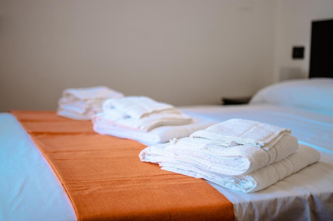 Bed and Breakfast Casa Vespucci Изола-делле-Феммине Экстерьер фото